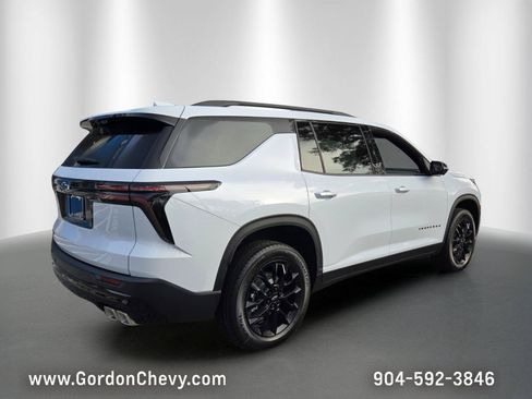New 2026 Chevrolet Traverse LT w/ Midnight/Sport Edition FWD image 7