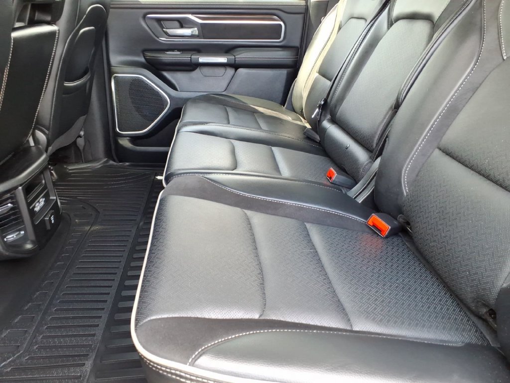 Used 2021 RAM 1500 Laramie AWD/4WD image 16