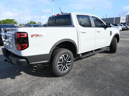 New 2026 Ford Ranger Lariat w/ FX4 Off-Road Package image 2