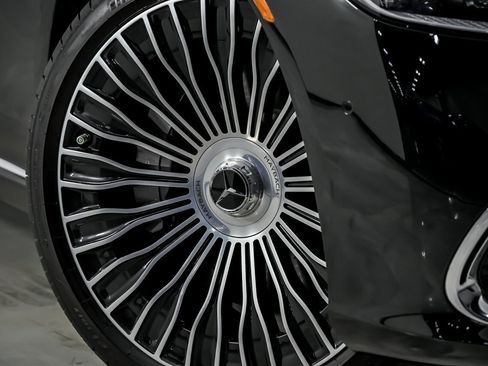 Used 2023 Mercedes-Benz Maybach S 680 4MATIC image 4