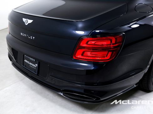 Used 2023 Bentley Flying Spur W12 image 46