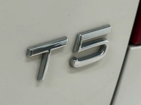 Used 2015 Volvo S60 T5 Premier image 14