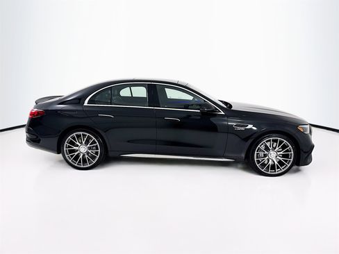 New 2026 Mercedes-Benz E 53 AMG e 4MATIC Sedan image 9