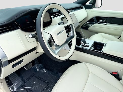 New 2026 Land Rover Range Rover Long Wheelbase Autobiography AWD/4WD image 26