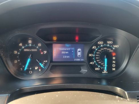 Used 2011 Ford Explorer XLT image 12