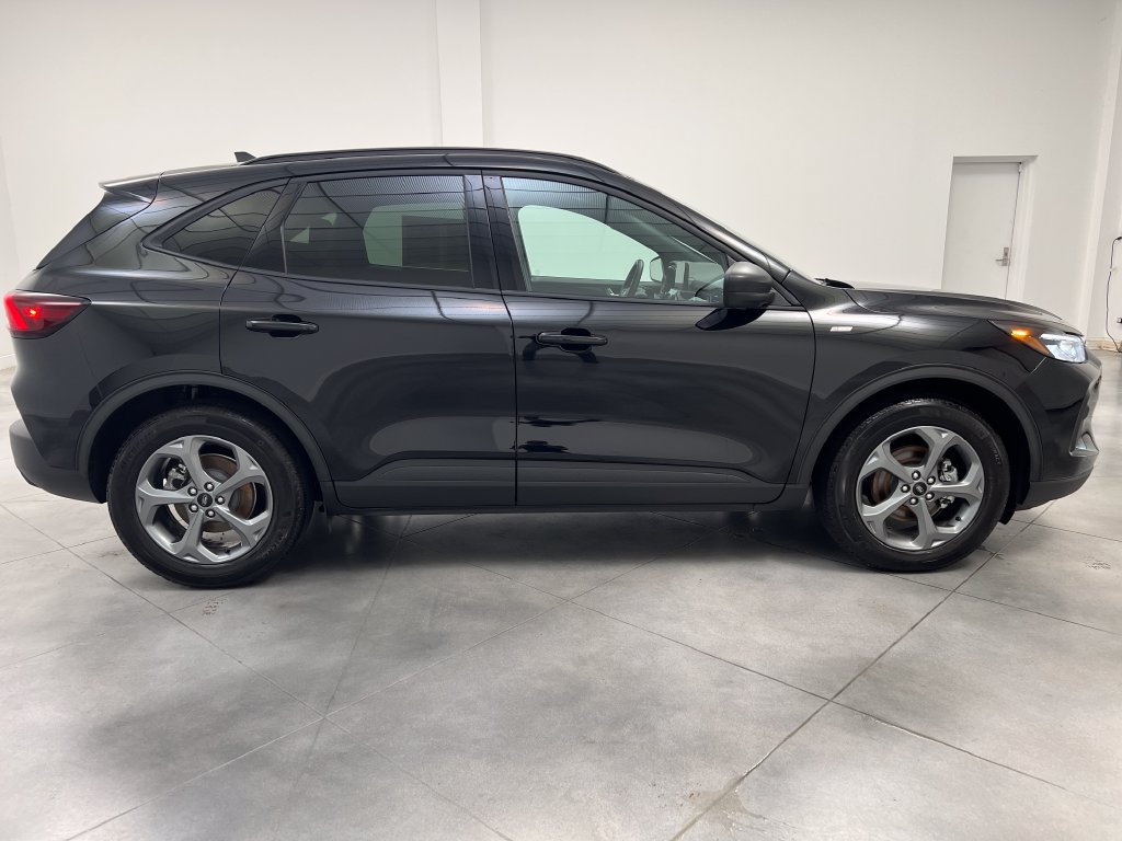 Used 2026 Ford Escape ST-Line FWD image 10