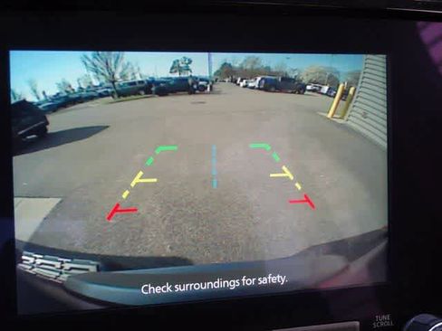 Used 2024 Nissan Frontier SV w/ Technology Package image 26