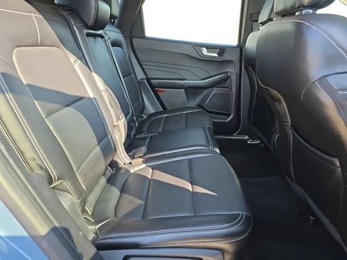 Used 2024 Ford Escape Platinum AWD/4WD image 19