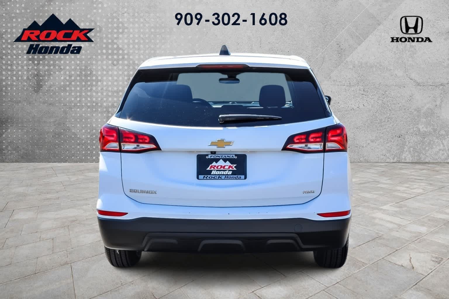 Used 2022 Chevrolet Equinox LS w/ LS Convenience Package AWD/4WD image 5