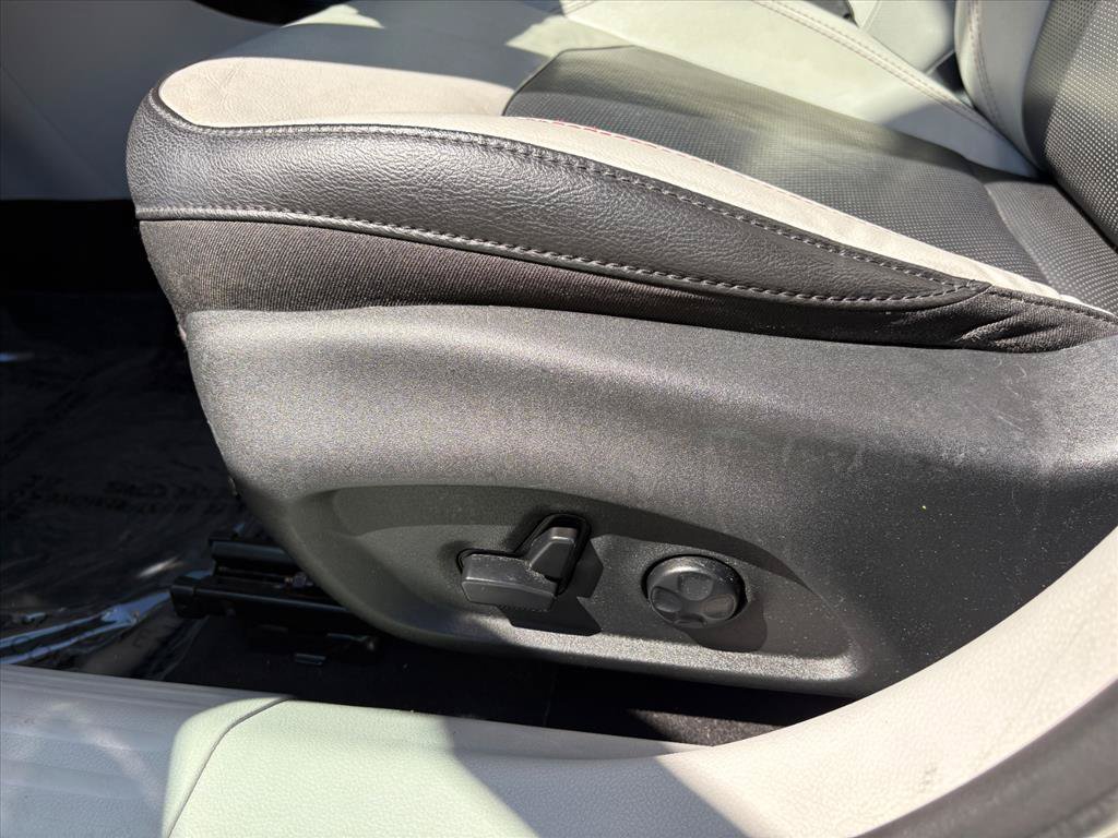 Used 2019 Jeep Compass Limited AWD/4WD image 16