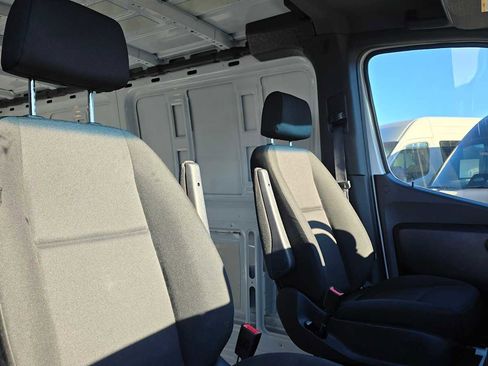 Used 2025 Mercedes-Benz Sprinter 2500 image 12
