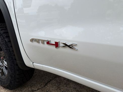 New 2026 GMC Sierra 1500 AT4X AWD/4WD image 25