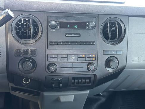 Used 2015 Ford F250 XL w/ Power Equipment Group RWD image 24