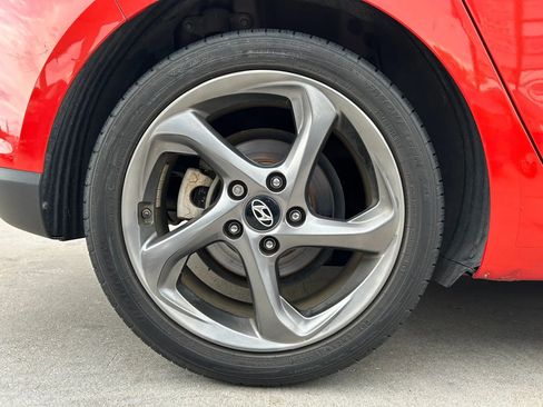 Used 2020 Hyundai Veloster 2.0 FWD image 23