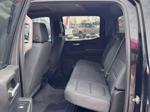 Used 2020 Chevrolet Silverado 1500 Custom w/ Custom Value Package image 9