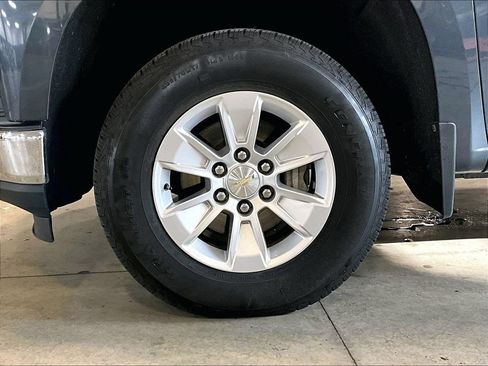 Used 2021 Chevrolet Silverado 1500 LT AWD/4WD image 7