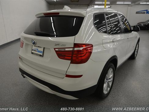Used 2017 BMW X3 sDrive28i image 9