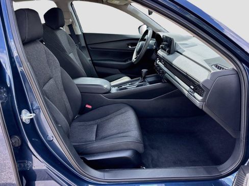 Certified 2023 Honda Accord EX image 31