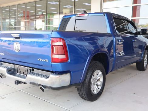 Used 2019 RAM 1500 Laramie AWD/4WD image 9