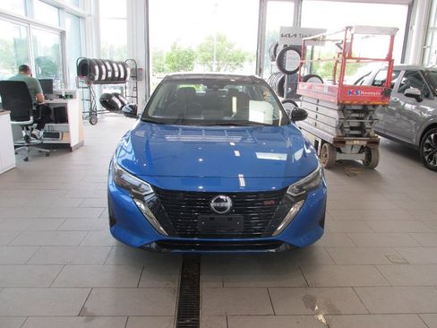 Used 2024 Nissan Sentra SR image 3