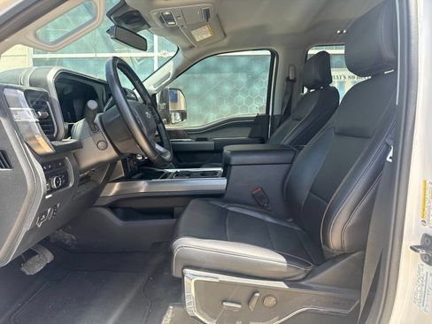 Used 2024 Ford F350 Lariat w/ FX4 Off-Road Package AWD/4WD image 9