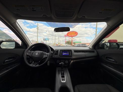 Used 2021 Honda HR-V LX image 13