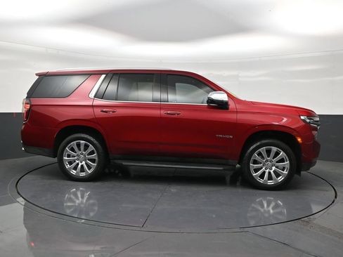 Used 2021 Chevrolet Tahoe Premier w/ Premium Package RWD image 6