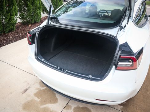 Used 2023 Tesla Model 3 Performance image 35
