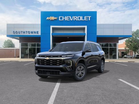 New 2026 Chevrolet Traverse LT FWD image 32