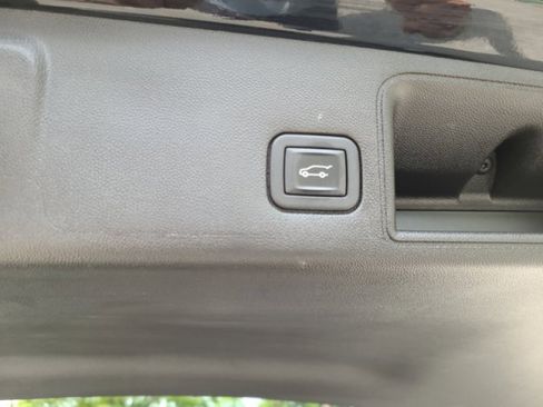 Used 2021 GMC Terrain SLT w/ Infotainment Package II image 37