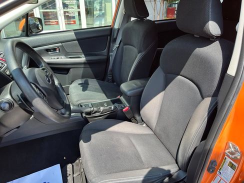 Used 2015 Subaru Crosstrek 2.0i Premium AWD/4WD image 5