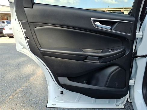 Used 2024 Ford Edge SEL AWD/4WD image 25