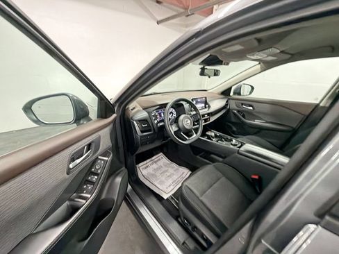 Used 2023 Nissan Rogue SV AWD/4WD image 10