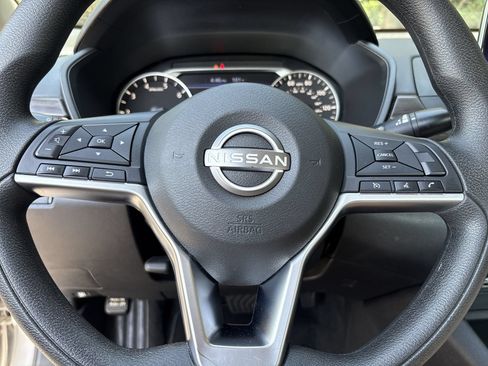 Certified 2024 Nissan Altima 2.5 SV FWD image 12