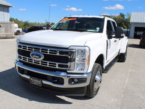 Used 2024 Ford F350 XLT w/ FX4 Off-Road Package image 3