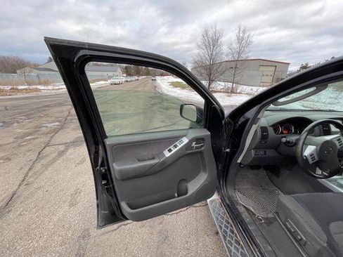 Used 2008 Nissan Pathfinder SE w/ Premium Pkg image 20