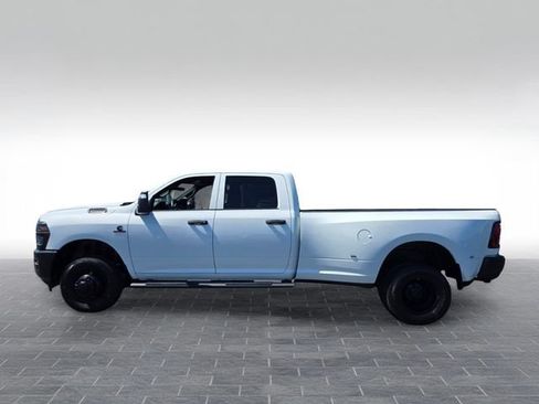 Used 2025 RAM 3500 Tradesman AWD/4WD image 4