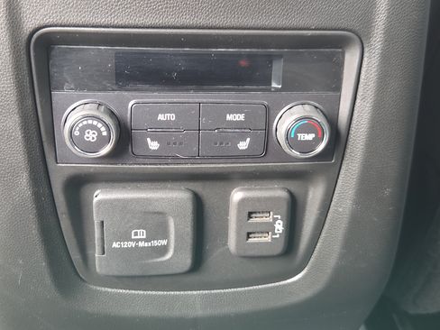 Used 2024 Buick Enclave Premium AWD/4WD image 24