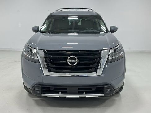 Used 2022 Nissan Pathfinder Platinum w/ Cargo Package image 8