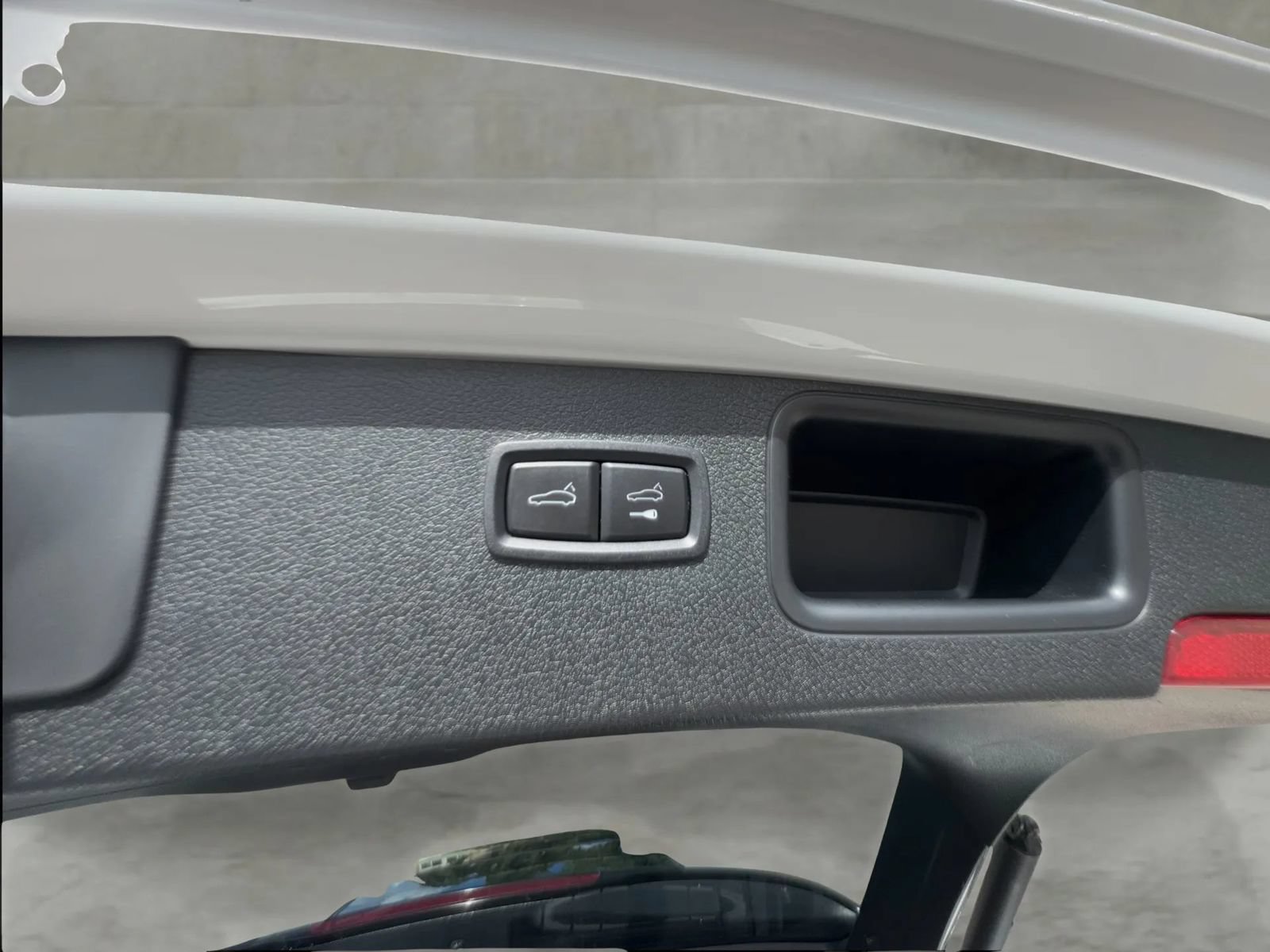 Used 2019 Porsche Macan AWD/4WD image 42