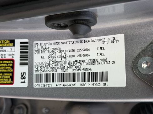 Used 2019 Toyota Tacoma TRD Off-Road AWD/4WD image 34