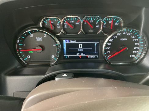 Used 2016 Chevrolet Silverado 2500 High Country w/ Duramax Plus Package AWD/4WD image 18