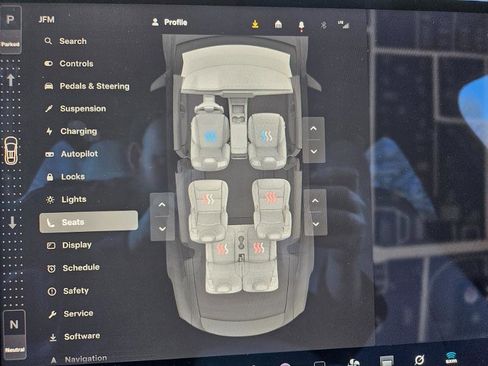 Used 2023 Tesla Model X image 49