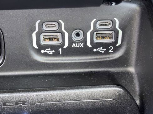 Used 2021 RAM 1500 Limited AWD/4WD image 10