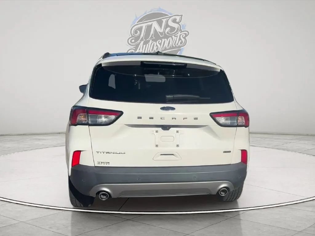 Used 2021 Ford Escape Titanium w/ Titanium Elite Package FWD image 4