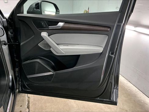 Certified 2023 Audi Q5 2.0T Premium Plus w/ Premium Plus Package image 26