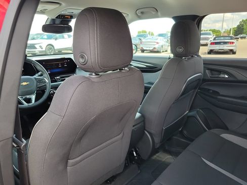 Used 2024 Chevrolet TrailBlazer LT w/ Convenience Package FWD image 26