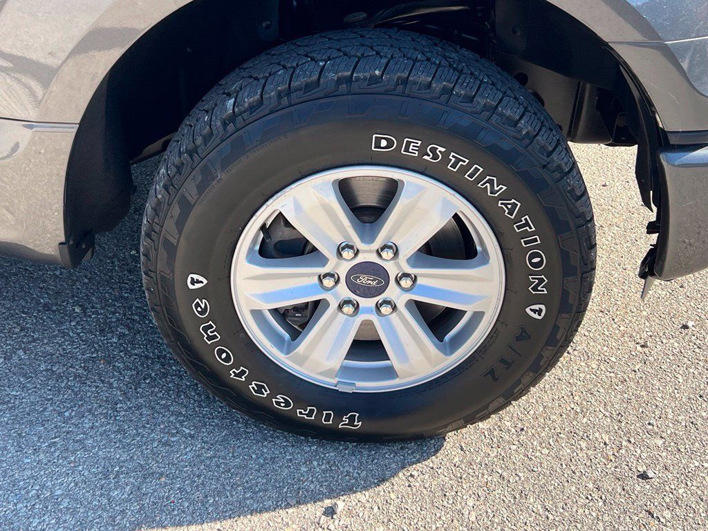 Used 2015 Ford F150 XL w/ Equipment Group 101A Mid AWD/4WD image 10