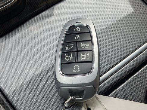 Used 2023 Hyundai Santa Fe Calligraphy FWD image 17