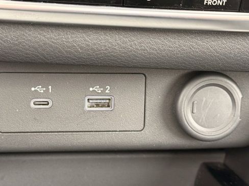 Certified 2023 Nissan Rogue SV w/ SV Premium Package image 38